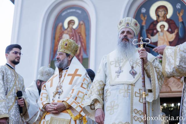 Numeroși credincioși la proclamarea canonizării Sfintei Cuvioase Mavra de pe Ceahlău: