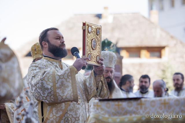 Numeroși credincioși la proclamarea canonizării Sfintei Cuvioase Mavra de pe Ceahlău: