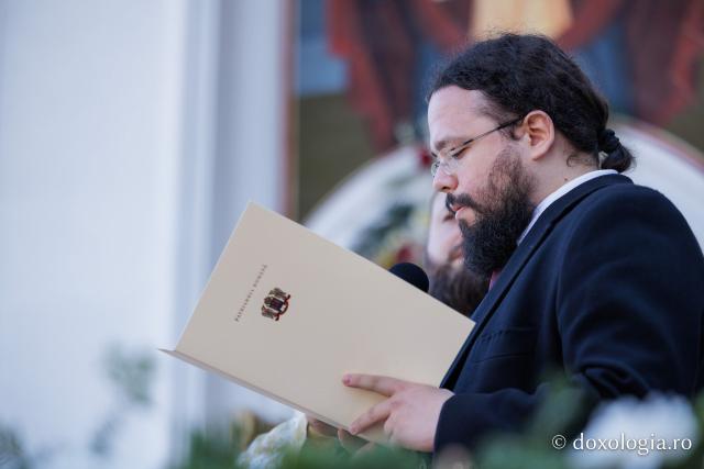 Numeroși credincioși la proclamarea canonizării Sfintei Cuvioase Mavra de pe Ceahlău: