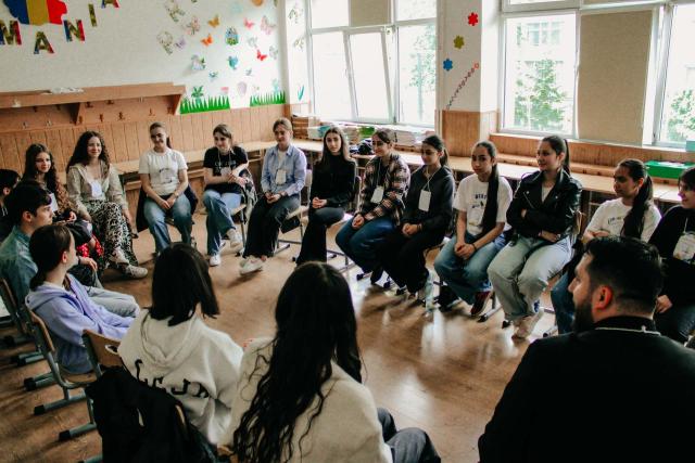 Peste 500 de tineri ieșeni au participat la Întâlnirea Anuală a Tinerilor din Protopopiatele Ieșene
