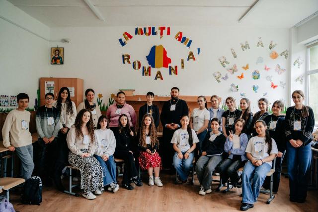 Peste 500 de tineri ieșeni au participat la Întâlnirea Anuală a Tinerilor din Protopopiatele Ieșene