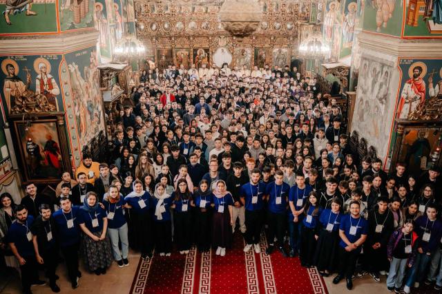 Peste 500 de tineri ieșeni au participat la Întâlnirea Anuală a Tinerilor din Protopopiatele Ieșene