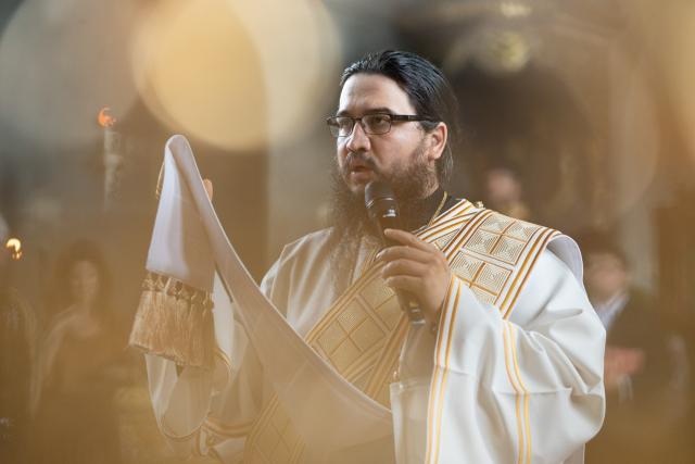 „Când dragostea pentru un lucru covârșește inima omului, îl face să dea tot ce poate din puterile lui, din cunoștințele lui”, a transmis PS Damaschin Dorneanul credincioșilor prezenți la Botoșani