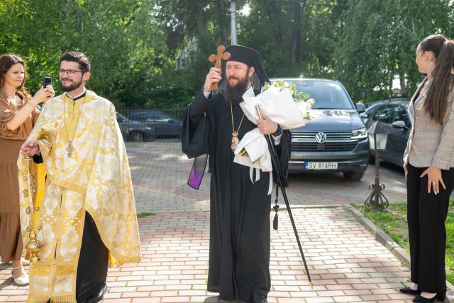 „Când dragostea pentru un lucru covârșește inima omului, îl face să dea tot ce poate din puterile lui, din cunoștințele lui”, a transmis PS Damaschin Dorneanul credincioșilor prezenți la Botoșani