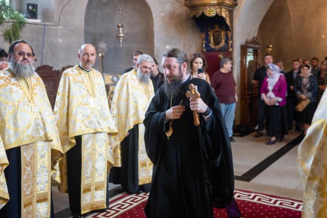 „Când dragostea pentru un lucru covârșește inima omului, îl face să dea tot ce poate din puterile lui, din cunoștințele lui”, a transmis PS Damaschin Dorneanul credincioșilor prezenți la Botoșani