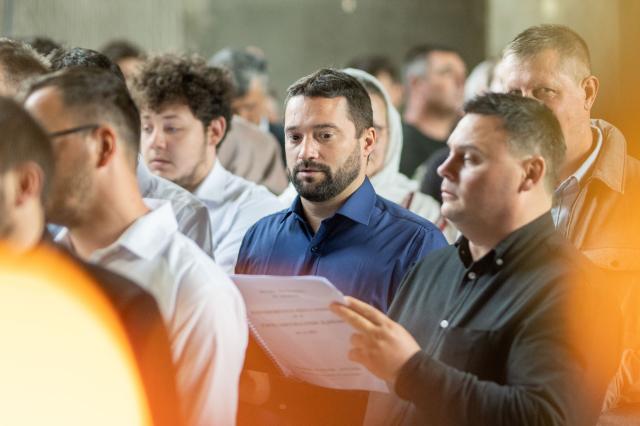 „Când dragostea pentru un lucru covârșește inima omului, îl face să dea tot ce poate din puterile lui, din cunoștințele lui”, a transmis PS Damaschin Dorneanul credincioșilor prezenți la Botoșani