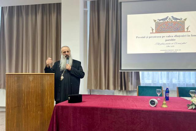 Tema sfințeniei în familie și parohie, în centrul conferinței de la Durău
