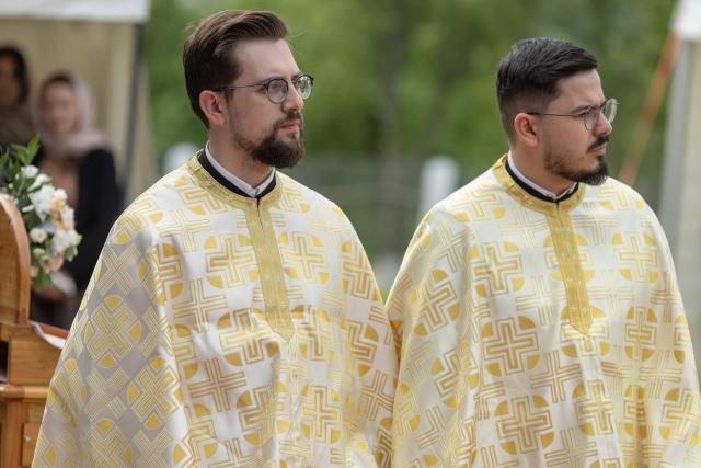 Biserica Parohiei „Sfânta Treime” din Pădureni a fost resfințită de Preasfințitul Părinte Nichifor Botoșăneanul