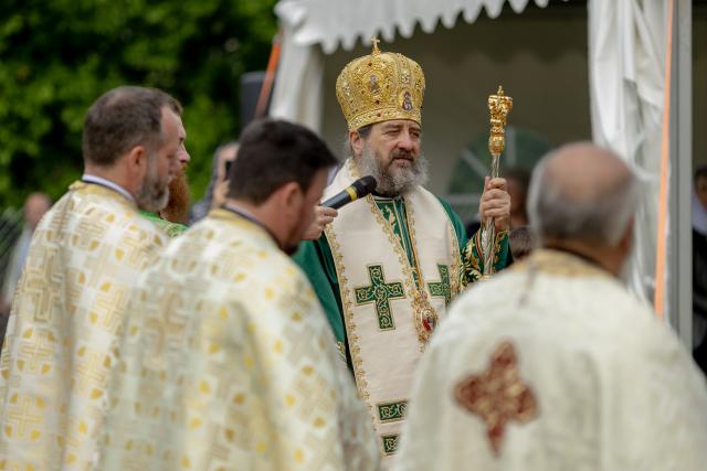 Biserica Parohiei „Sfânta Treime” din Pădureni a fost resfințită de Preasfințitul Părinte Nichifor Botoșăneanul