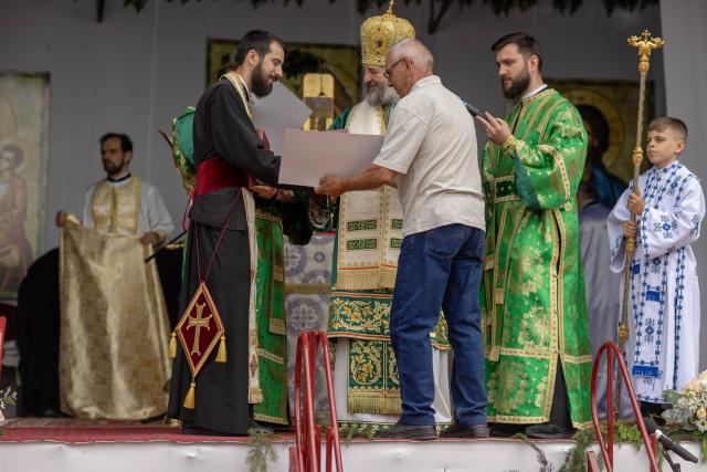 Biserica Parohiei „Sfânta Treime” din Pădureni a fost resfințită de Preasfințitul Părinte Nichifor Botoșăneanul
