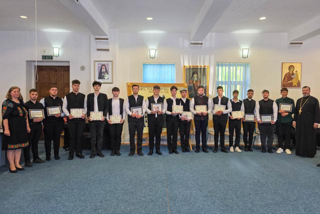Festivitatea de premiere de la Seminarul Teologic „Veniamin Costachi” – sărbătoarea roadelor unui an de muncă și dăruire