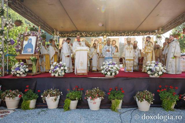 Sfânta Liturghie de la Proclamarea Canonizării Sfintei Cuvioase Filotimia de la Râmeț
