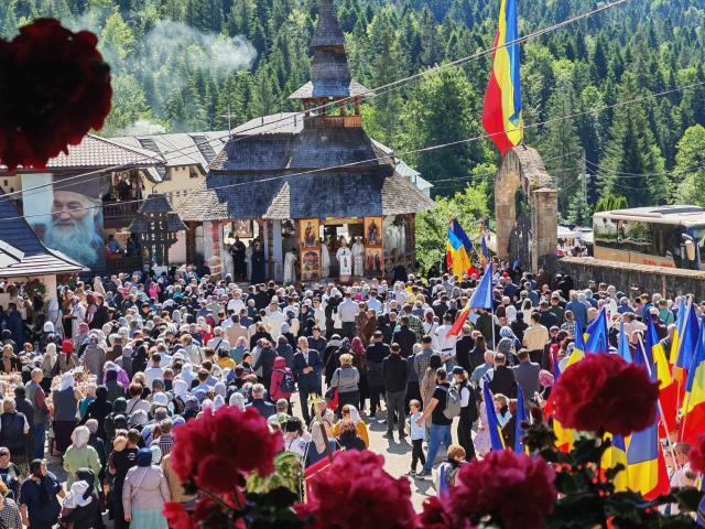 Numeroși pelerini l-au pomenit pe Părintele Iustin Pârvu la 13 ani de la trecerea sa la Domnul