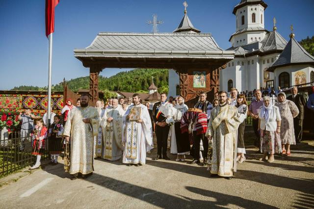 Parohia „Buna Vestire” din Popești, Farcașa, are un nou paraclis închinat Sfântului Ierarh Nectarie și Sfântului Efrem cel Nou