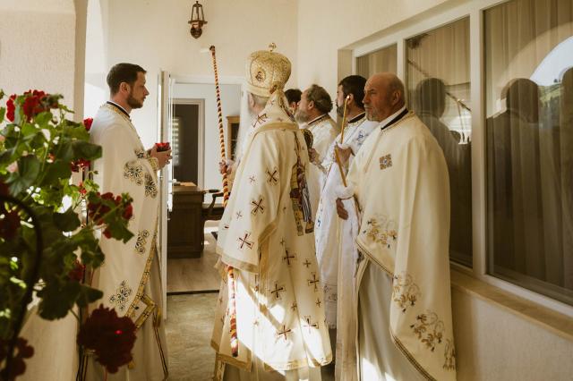 Parohia „Buna Vestire” din Popești, Farcașa, are un nou paraclis închinat Sfântului Ierarh Nectarie și Sfântului Efrem cel Nou