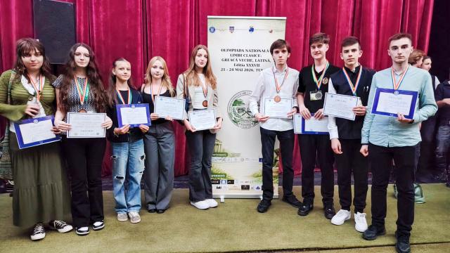 Performanță de excepție pentru învățământul teologic ieșean la olimpiadele naționale