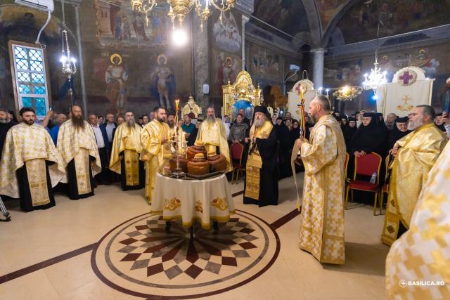 Priveghere la Mănăstirea Pasărea în ajunul canonizării locale a Sfintelor Cuvioase Elisabeta și Filofteia