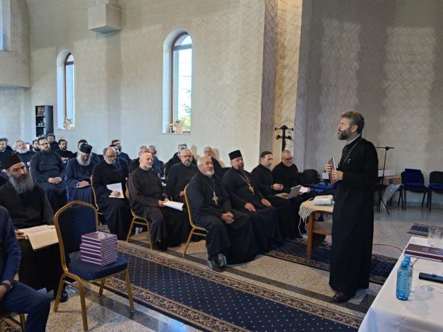 Protecția mediului și siguranța în muncă, teme abordate la ședința Protopopiatului Iași III