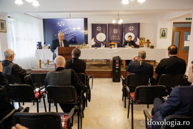 Profesori și cercetători din întreaga țară s-au întâlnit pentru a discuta despre sfințenie, la Simpozionul „Teologie și mărturie creștină în dialog”