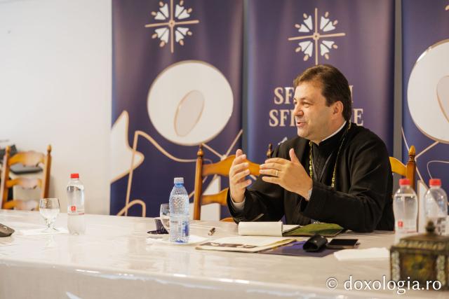 Profesori și cercetători din întreaga țară s-au întâlnit pentru a discuta despre sfințenie, la Simpozionul „Teologie și mărturie creștină în dialog”