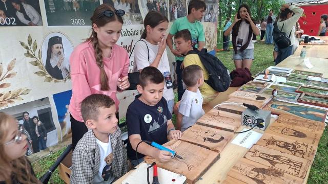 „Dăruind vei dobândi!” – peste 300 de participanți, patru zile de credință, prietenie și bucurie la Filioara
