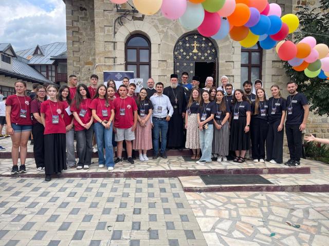 „Dăruind vei dobândi!” – peste 300 de participanți, patru zile de credință, prietenie și bucurie la Filioara