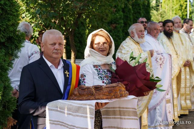 O nouă filă de istorie pentru Biserica din Popești. Sfântul lăcaș, resfințit de Mitropolitul Moldovei și Bucovinei