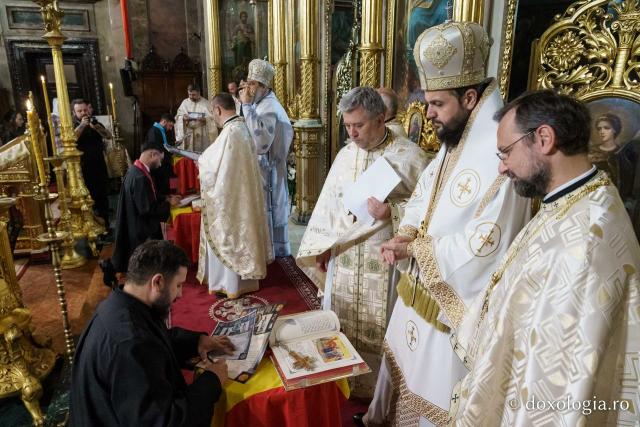 PS Nichifor Botoșăneanul, către absolvenții Facultății de Teologie din Iași: „Jurământul depus astăzi este un chip al rugăciunii, un gând de mulțumire”