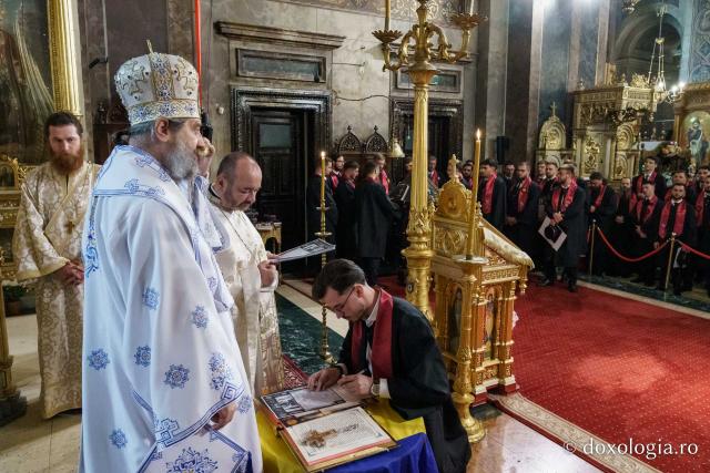 PS Nichifor Botoșăneanul, către absolvenții Facultății de Teologie din Iași: „Jurământul depus astăzi este un chip al rugăciunii, un gând de mulțumire”