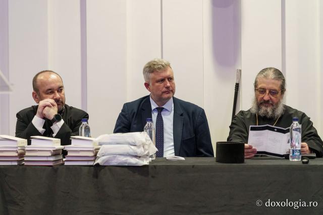 PS Nichifor Botoșăneanul, către absolvenții Facultății de Teologie din Iași: „Jurământul depus astăzi este un chip al rugăciunii, un gând de mulțumire”