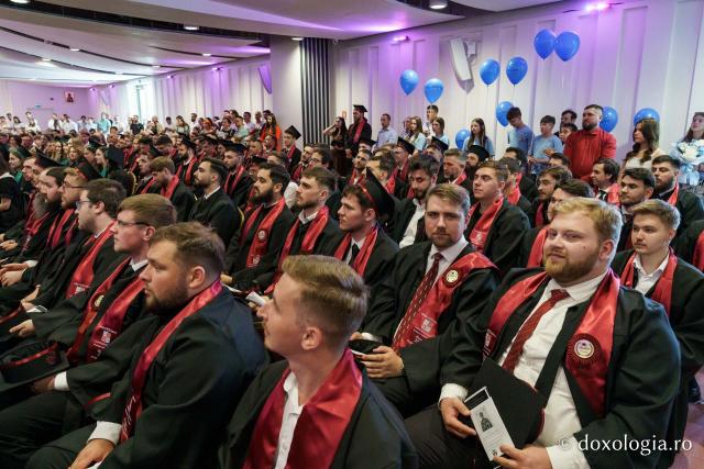 (Video) Promoția 2026 a Facultății de Teologie din Iași a depus jurământul de credință