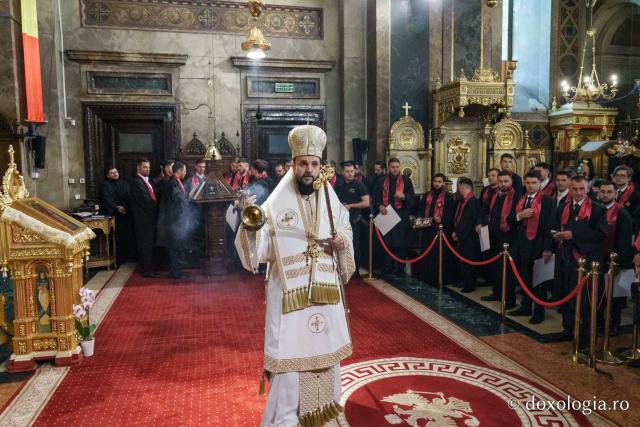 PS Nichifor Botoșăneanul, către absolvenții Facultății de Teologie din Iași: „Jurământul depus astăzi este un chip al rugăciunii, un gând de mulțumire”
