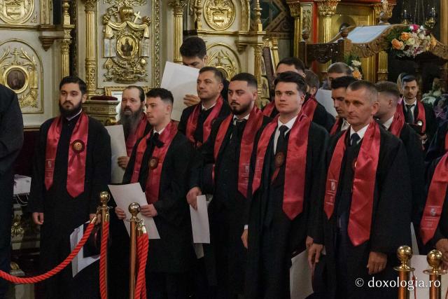PS Nichifor Botoșăneanul, către absolvenții Facultății de Teologie din Iași: „Jurământul depus astăzi este un chip al rugăciunii, un gând de mulțumire”