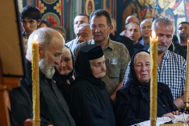 Starețul Mănăstirii Bisericani, protos. Serafim Mihali, a fost înmormântat