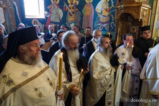 Starețul Mănăstirii Bisericani, protos. Serafim Mihali, a fost înmormântat