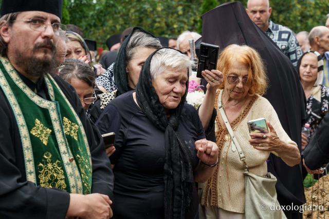 Starețul Mănăstirii Bisericani, protos. Serafim Mihali, a fost înmormântat