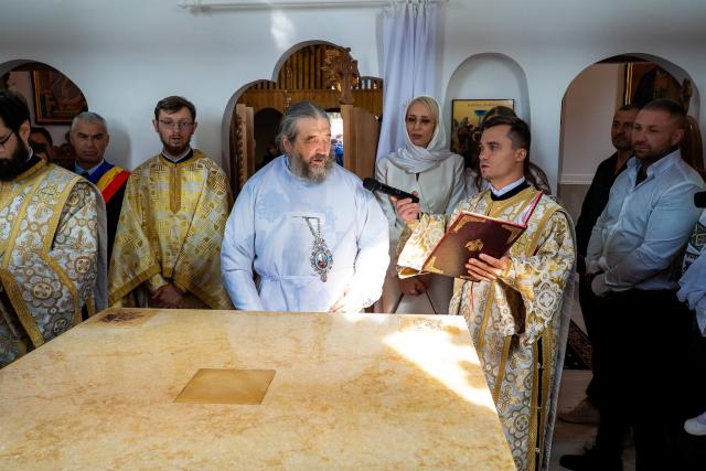 Biserica Parohiei Călugărenii Noi din județul Botoșani a primit veșmânt de har