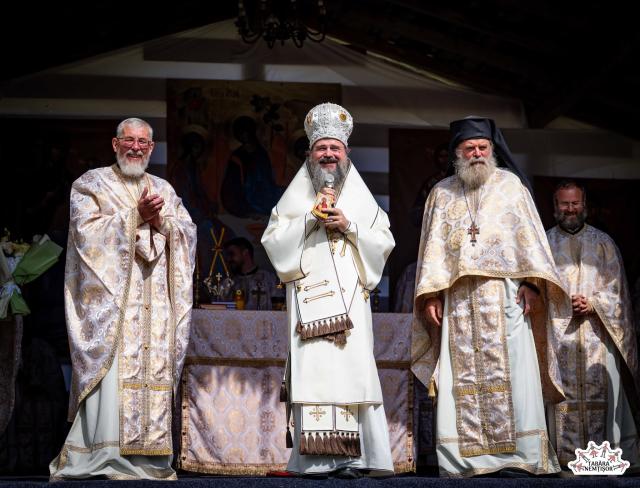 Sfatul PS Macarie către tinerii de la Nemțișor: „Să-i luminați, să-i încălziți pe cei de lângă voi, prin pilda vieții voastre!”