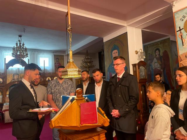 Absolvenții Liceului Teologic „Sfinții Împărați Constantin și Elena”, Promoția 2016, la ceas de revedere după 10 ani