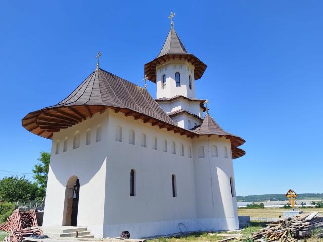 Campanie de donații pentru instalația electrică a Bisericii „Sfântul Dimitrie” din Rediu, Botoșani