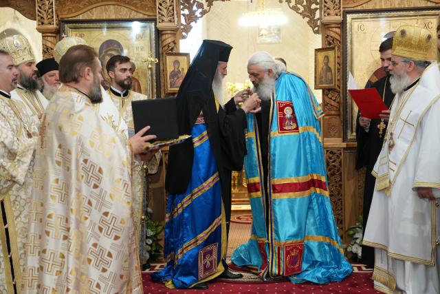 Gramata patriarhală de întronizare a IPS Antonie ca Mitropolit al Basarabiei