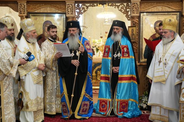 Gramata patriarhală de întronizare a IPS Antonie ca Mitropolit al Basarabiei