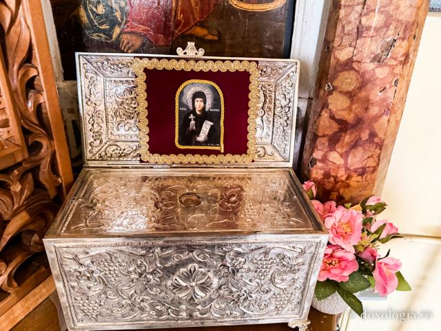 Închinare la moaștele Sfintei Cuvioase Matrona din Chios