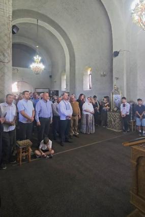 Preasfințitul Părinte Nichifor Botoșăneanul a slujit la Parohia Poiana Mărului, în Duminica a 4-a după Rusalii