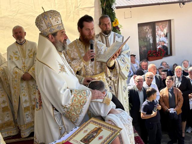 PS Nichifor Botoșăneanul a sfințit lucrările de înnoire ale Bisericii „Sfântul Mare Mucenic Dimitrie” din Călugăreni, la 53 de ani de la târnosirea locașului
