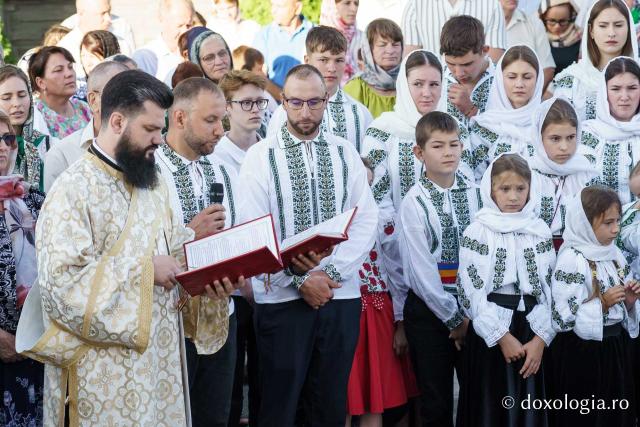 IPS Teofan a resfințit biserica Parohiei Rădeni, închinată Sfântului Mare Mucenic Serghie