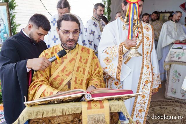 Mănăstirea Ceahlău și-a sărbătorit hramul în prezența a numeroși pelerini