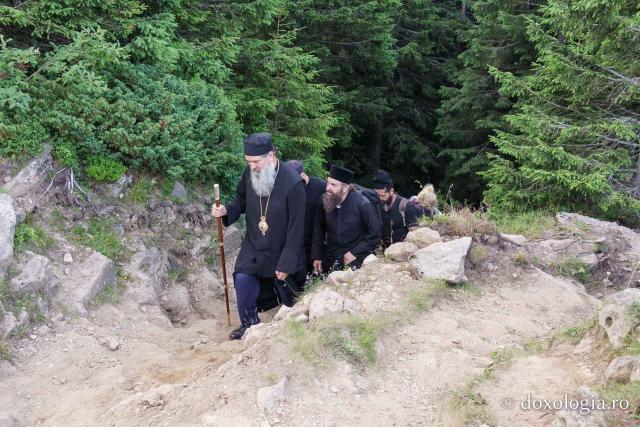 Mănăstirea Ceahlău și-a sărbătorit hramul în prezența a numeroși pelerini