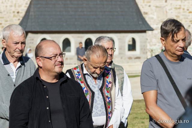Bucurie duhovnicească la hramul Mănăstirii Bistrița – Neamț