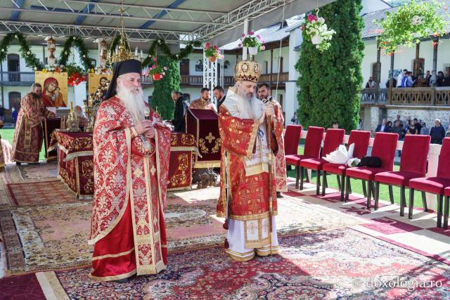 Hram la Mănăstirea Secu, de sărbătoarea Tăierii Capului Sfântului Ioan Botezătorul